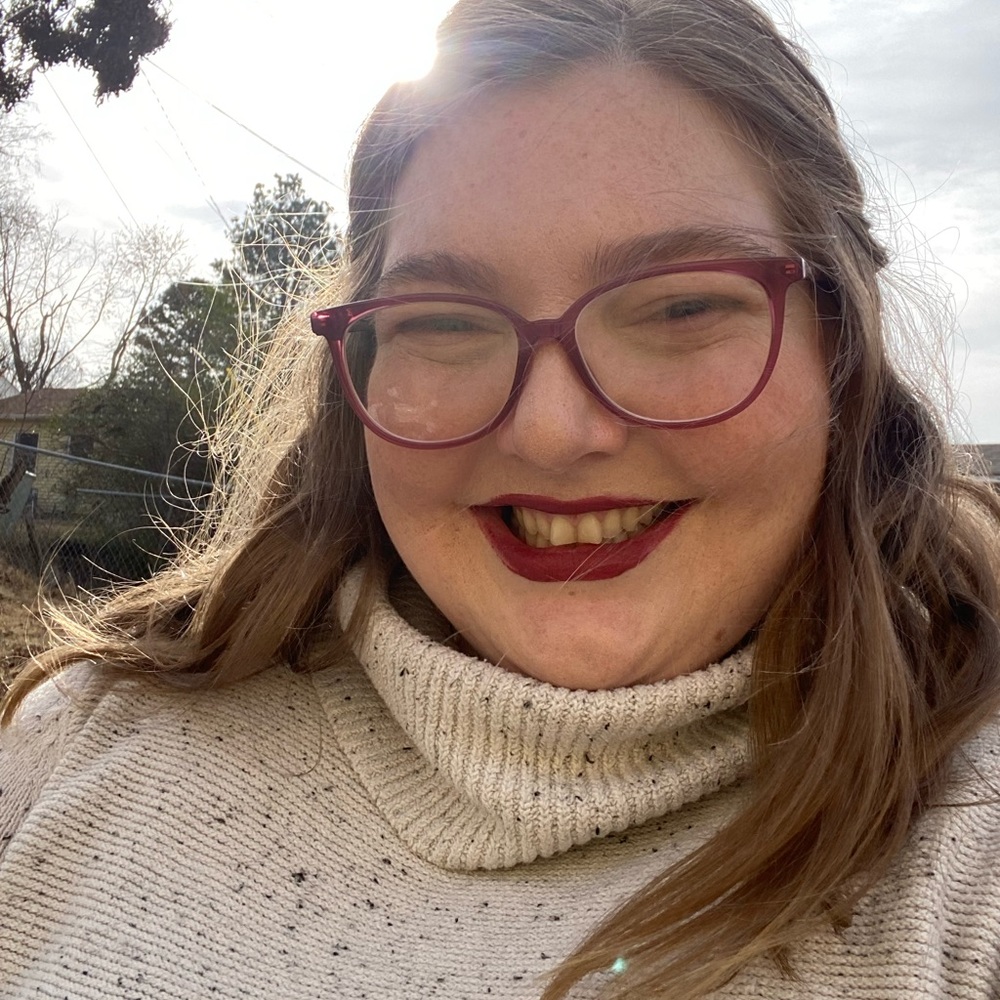 Meet your Posher, Chloe